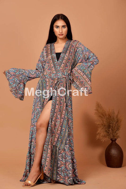 Kimono de playa hippie gris