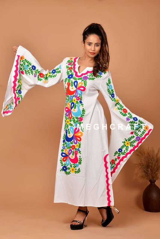 Vestido largo mexicano para mujer