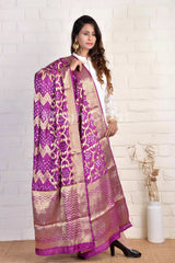 Bandhni Dupatta traditionnel