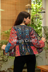 Chaqueta bomber india con parches