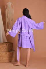 Bata tipo kimono con apliques para mujer