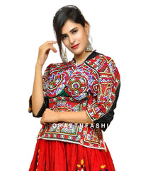 Blusa Kutch Bordada a Mano