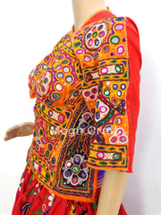 Blusa tradicional bordada Kutch