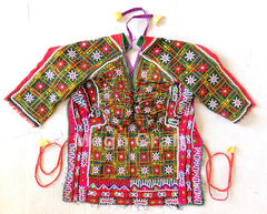 Blouse de broderie tribale gujarati