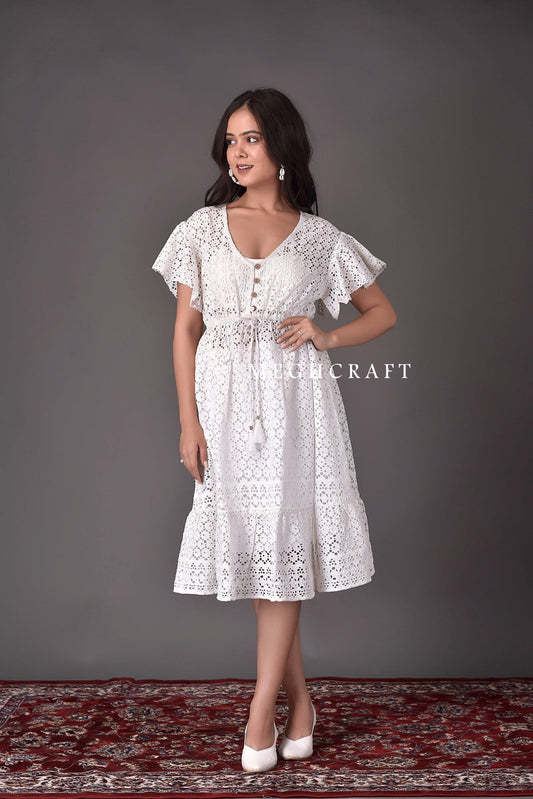 Robe mi-longue Schiffli blanche