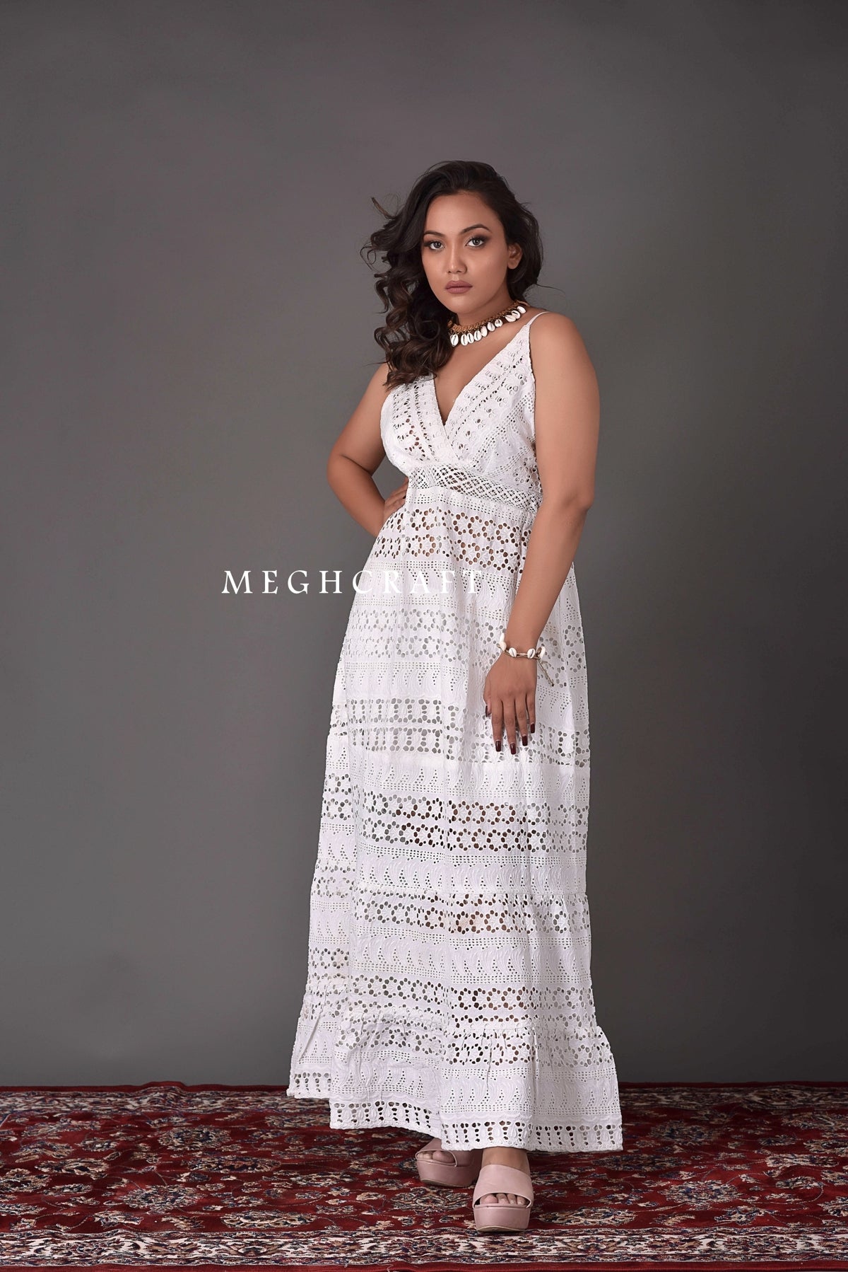 Resort Wear Schiffli MaxiVestido