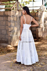 Robe Schiffli en dentelle blanche