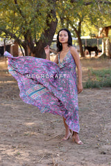 Vestido con tirantes finos de seda