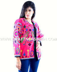 Chaqueta rosa con bordado Kutch