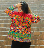 Chaqueta bohemia con bordado Kutch