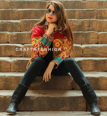 Chaqueta Kutch bordada de diseñador