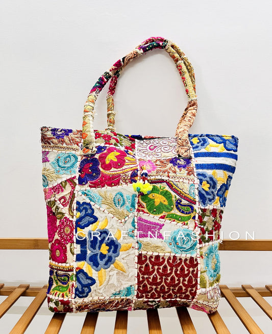 Bolso de hombro tribal con patchwork