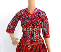 Blusa con bordado Kutch